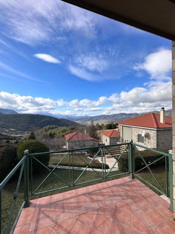 Nano στο βουνό με τζάκι Villa Kalavryta