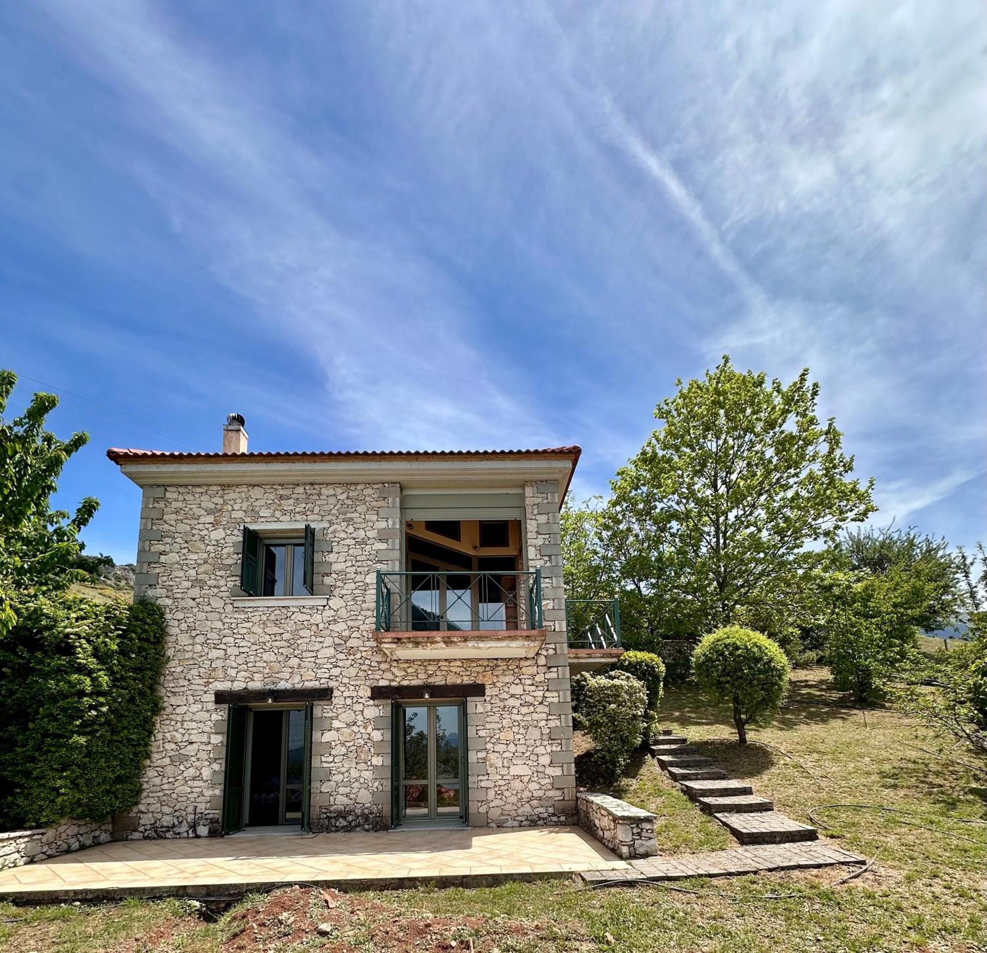 Villa Nano στο βουνό με τζάκι *